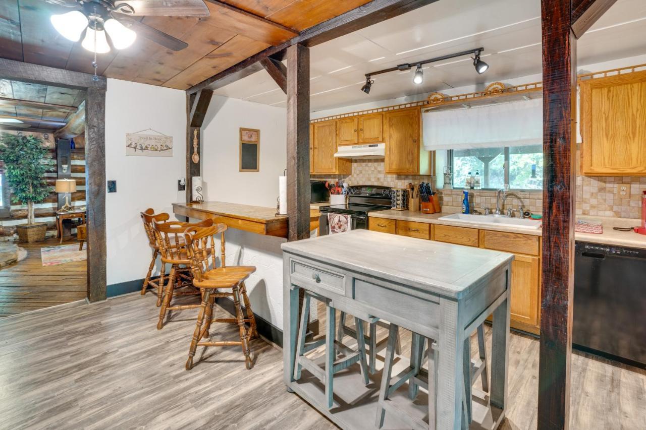 Villa French Lick Getaway With Deck, Grill And Fire Pit! Extérieur photo